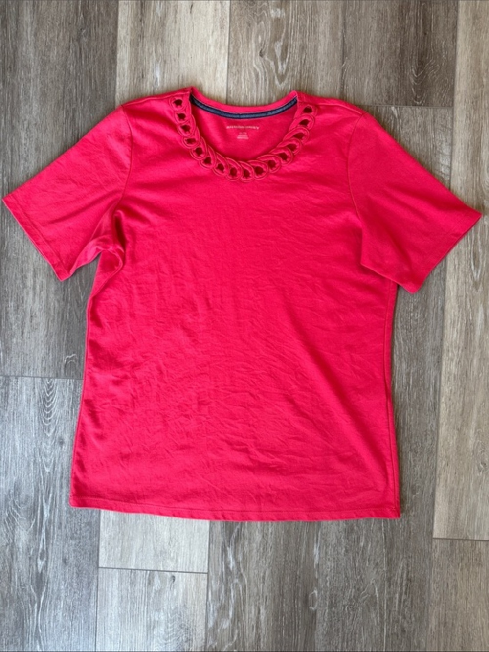 Allison Daley Coral Short Sleeve Tee with Loop-Detail Neckline